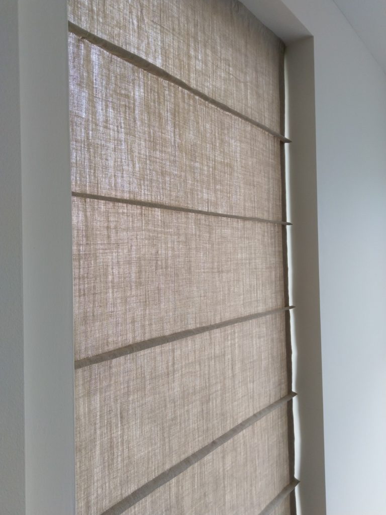 Deze afbeelding heeft een leeg alt-attribuut; de bestandsnaam is Baleinen-aan-de-voorkant-768x1024.jpg